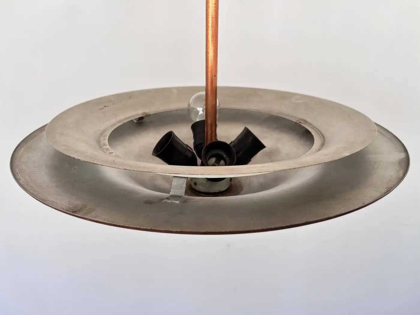 Suspension en laiton de style Bauhaus à éclairage indirect, années 1930 - Tchécoslovaquie