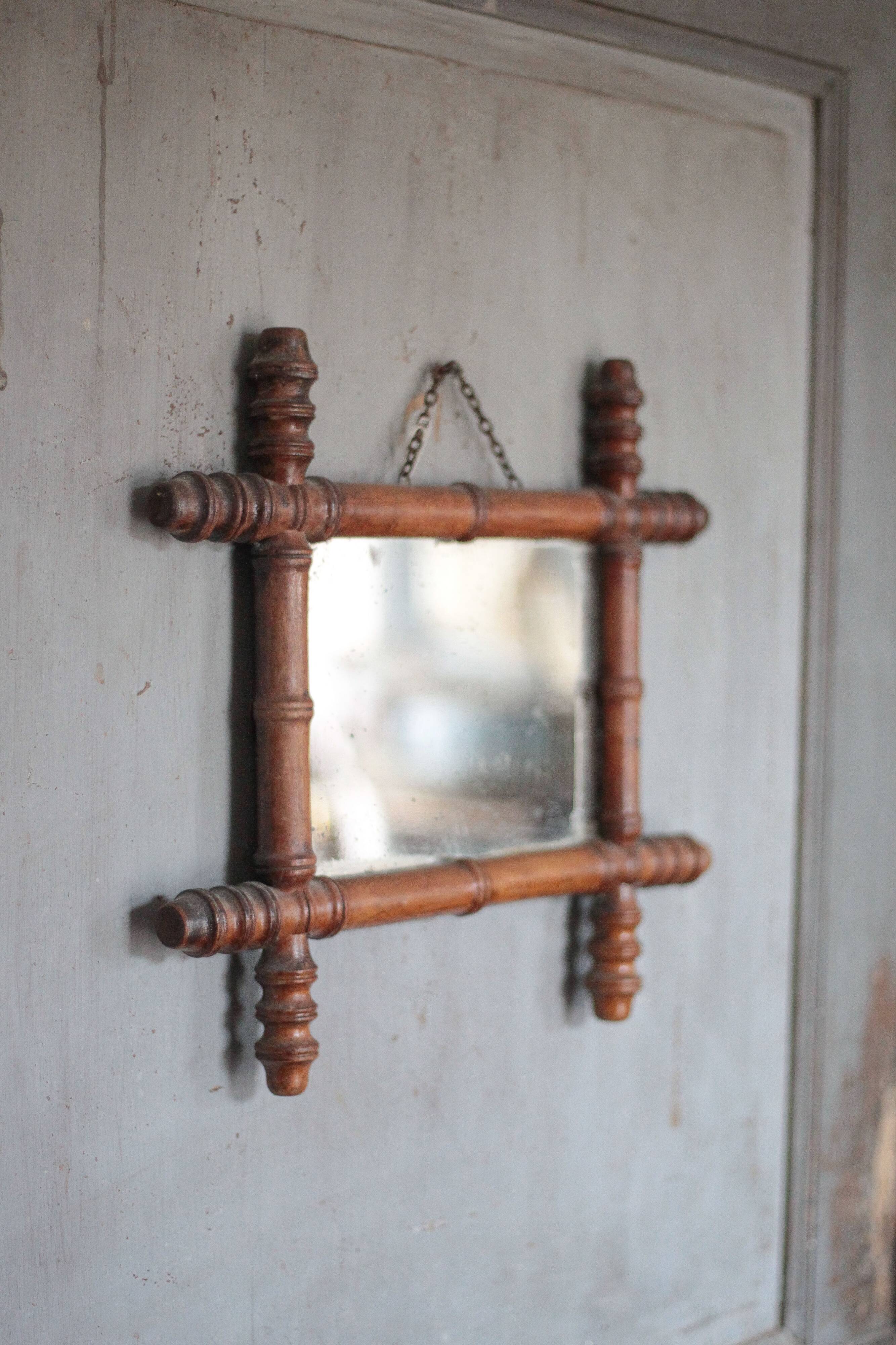 Wooden bamboo imitation mirror, antique mirror, hanging mirror.