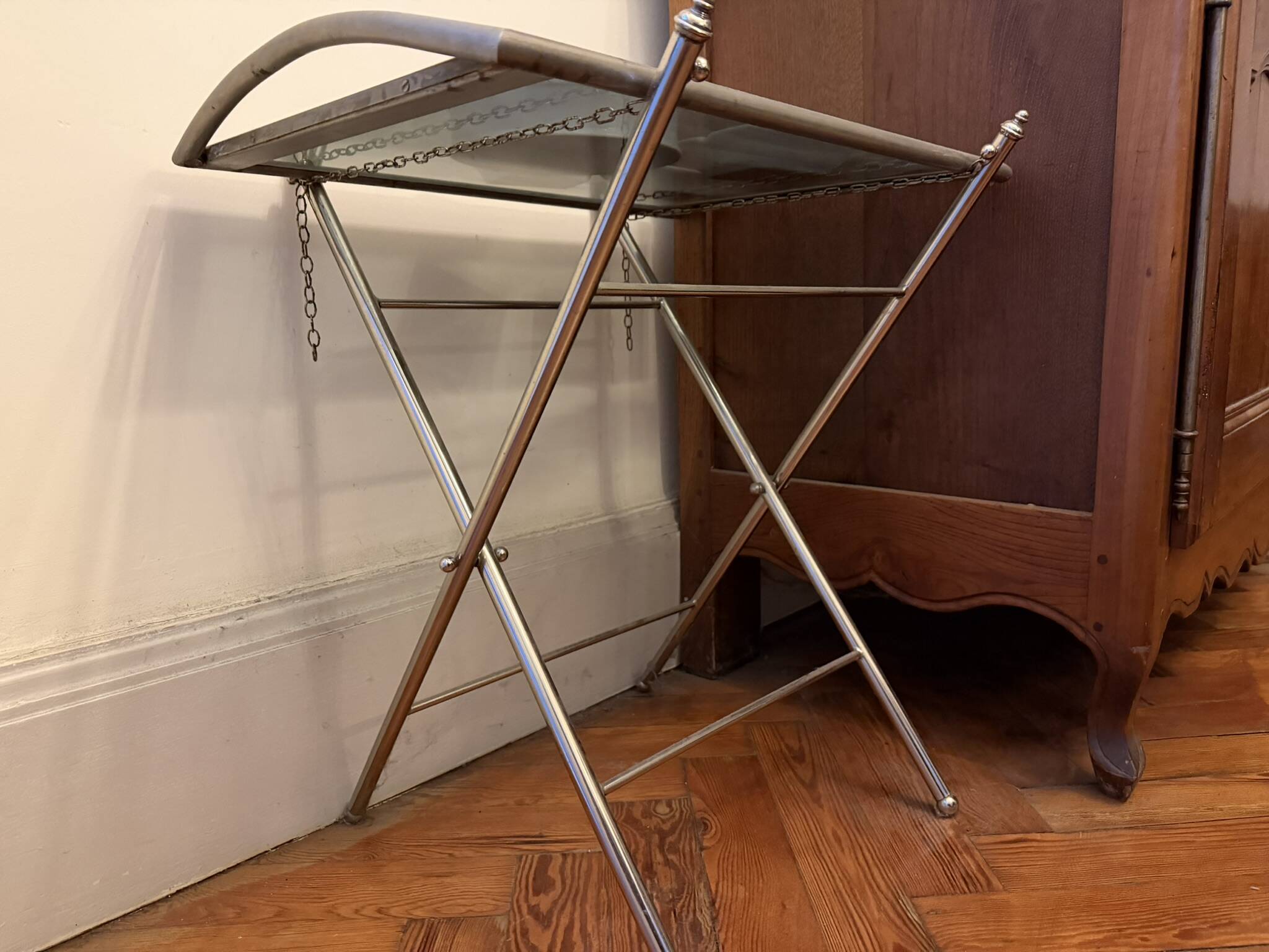 Nickel-plated metal dessert trolley