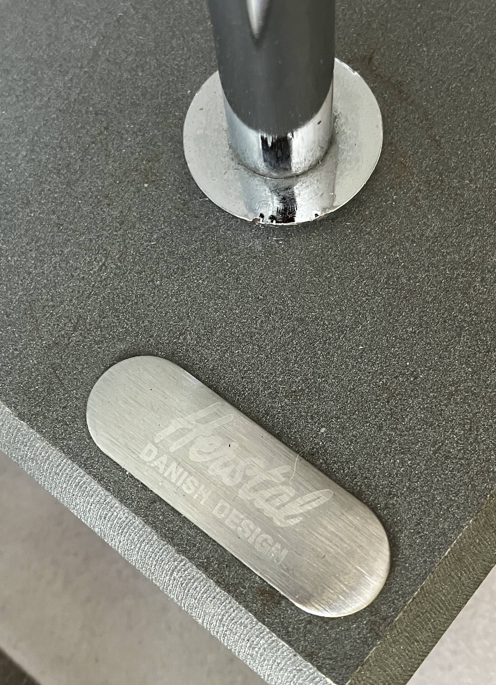 Paire de lampadaires Herstal acier chromé