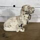 Chien en plâtre