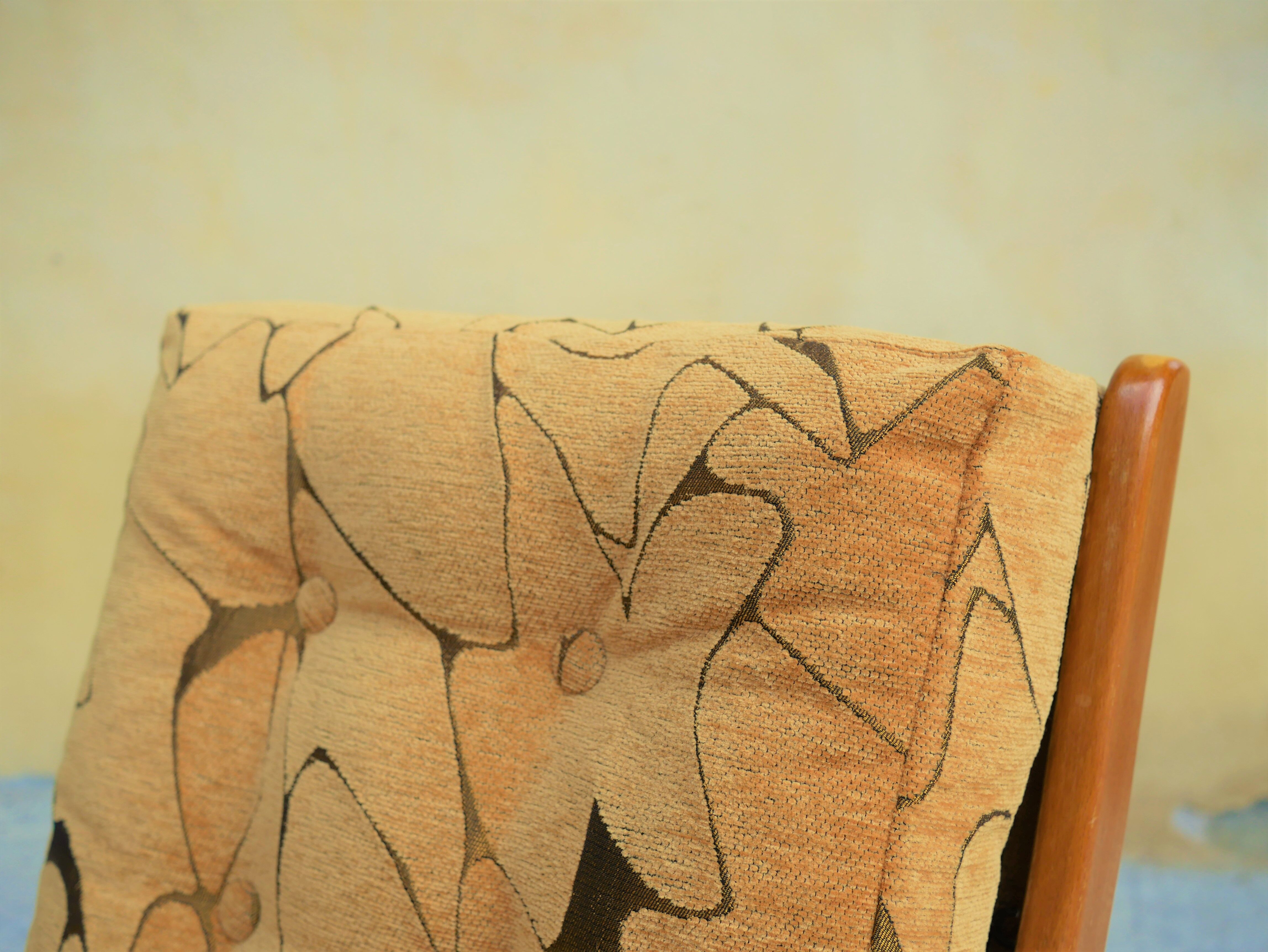 "FS 141" chair by Free-Span editions