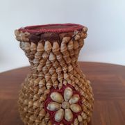 Vase vintage en coquillages