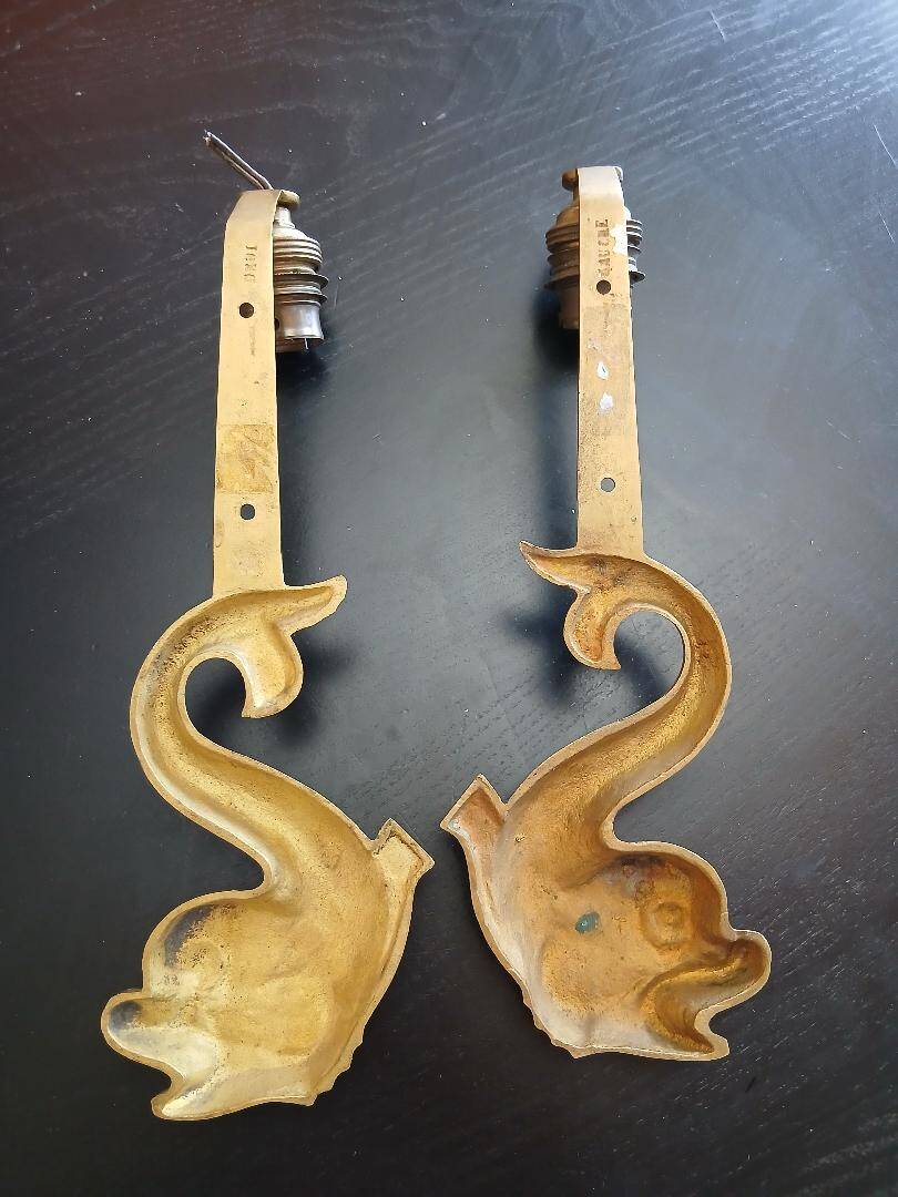 Appliques Art Déco en bronze doré  Signées, E. GUILLEMARD (XXème)