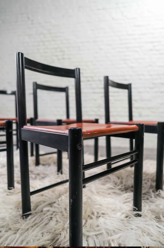 Set of 6 ibisco dining chairs (Italy)