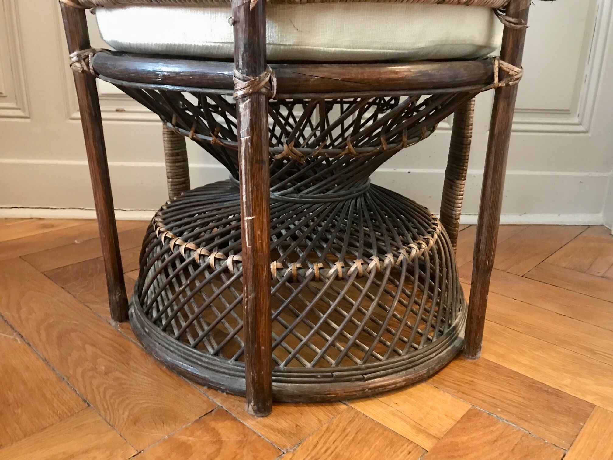 Armchair Emmanuelle peacock