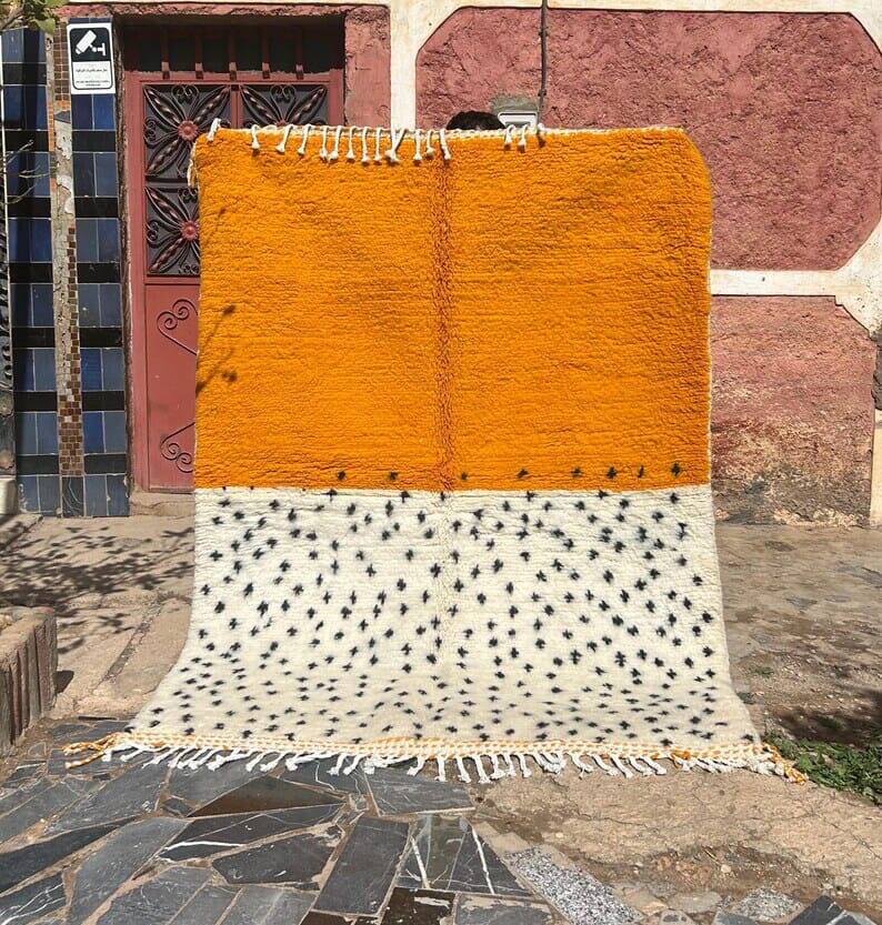 Handmade natural wool rug, size 100 x 200 cm