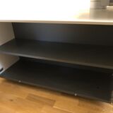 Renz lane executive desk