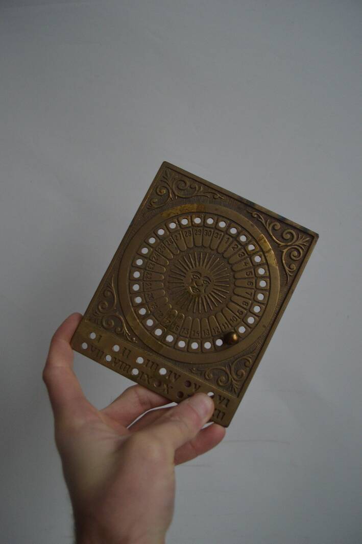 Brass perpetual calendar