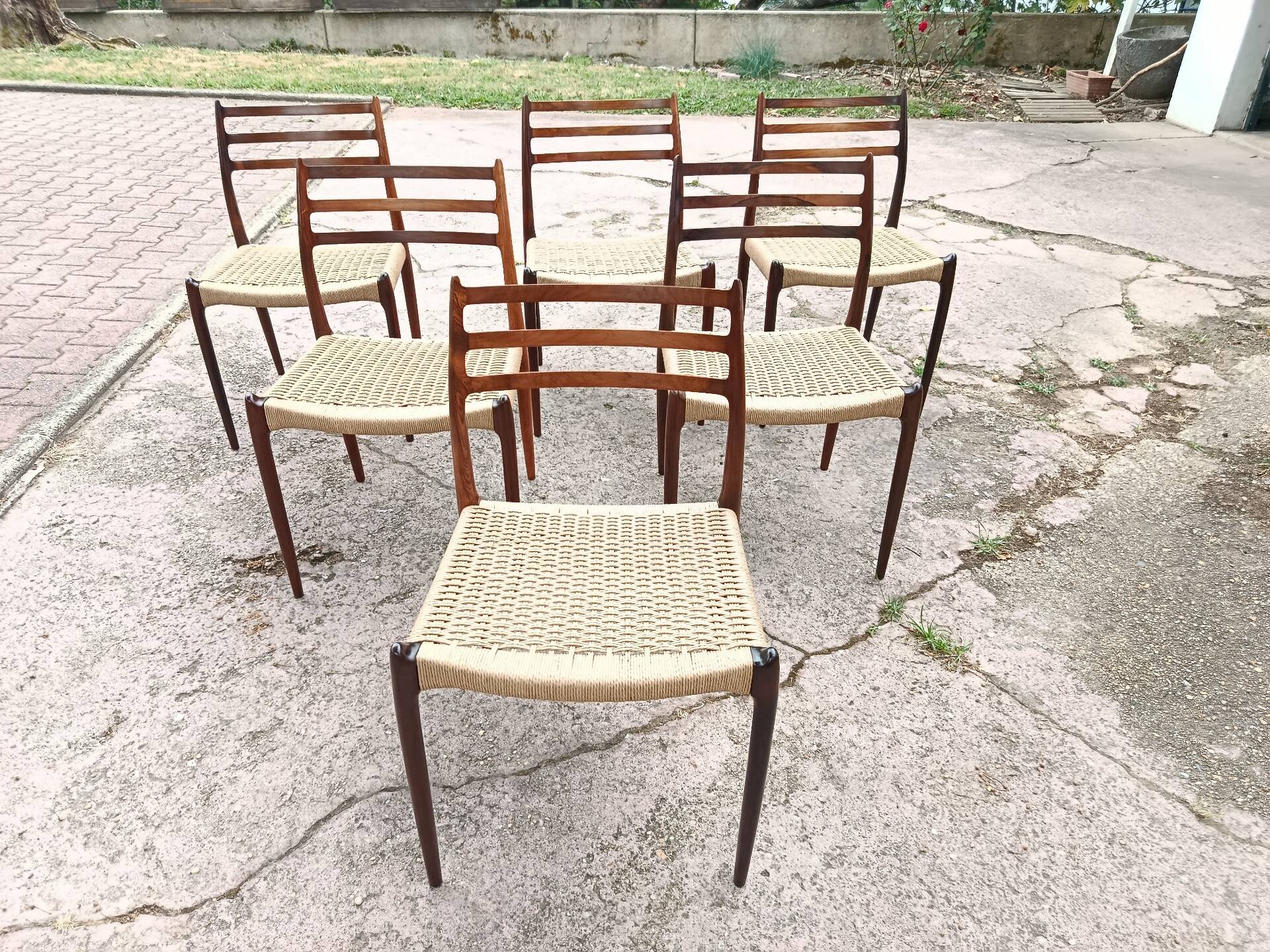 6 rosewood chairs no. 78 Niels Otto Moller