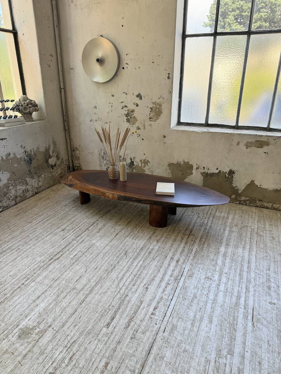 Table basse années 50 plateau bois exotique XXL