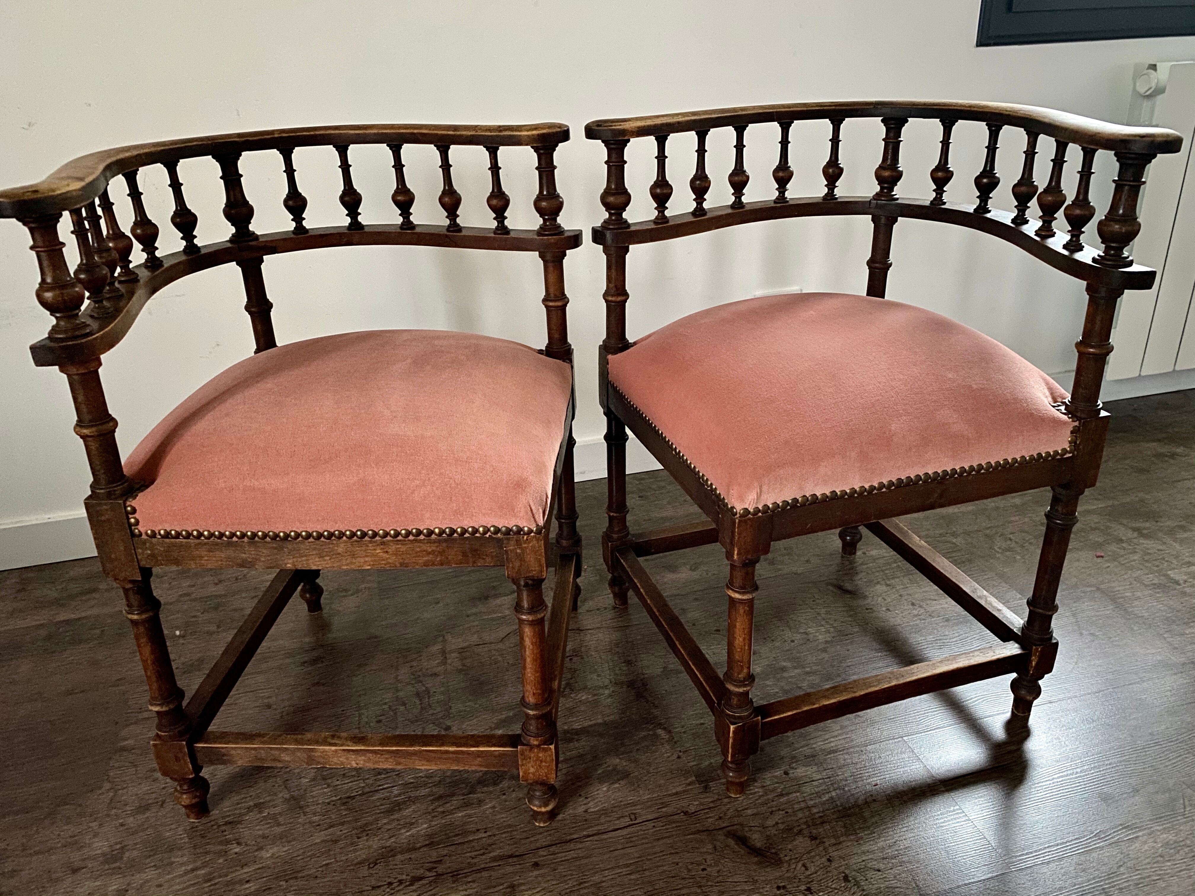 Pair of Renaissance-style corner chairs