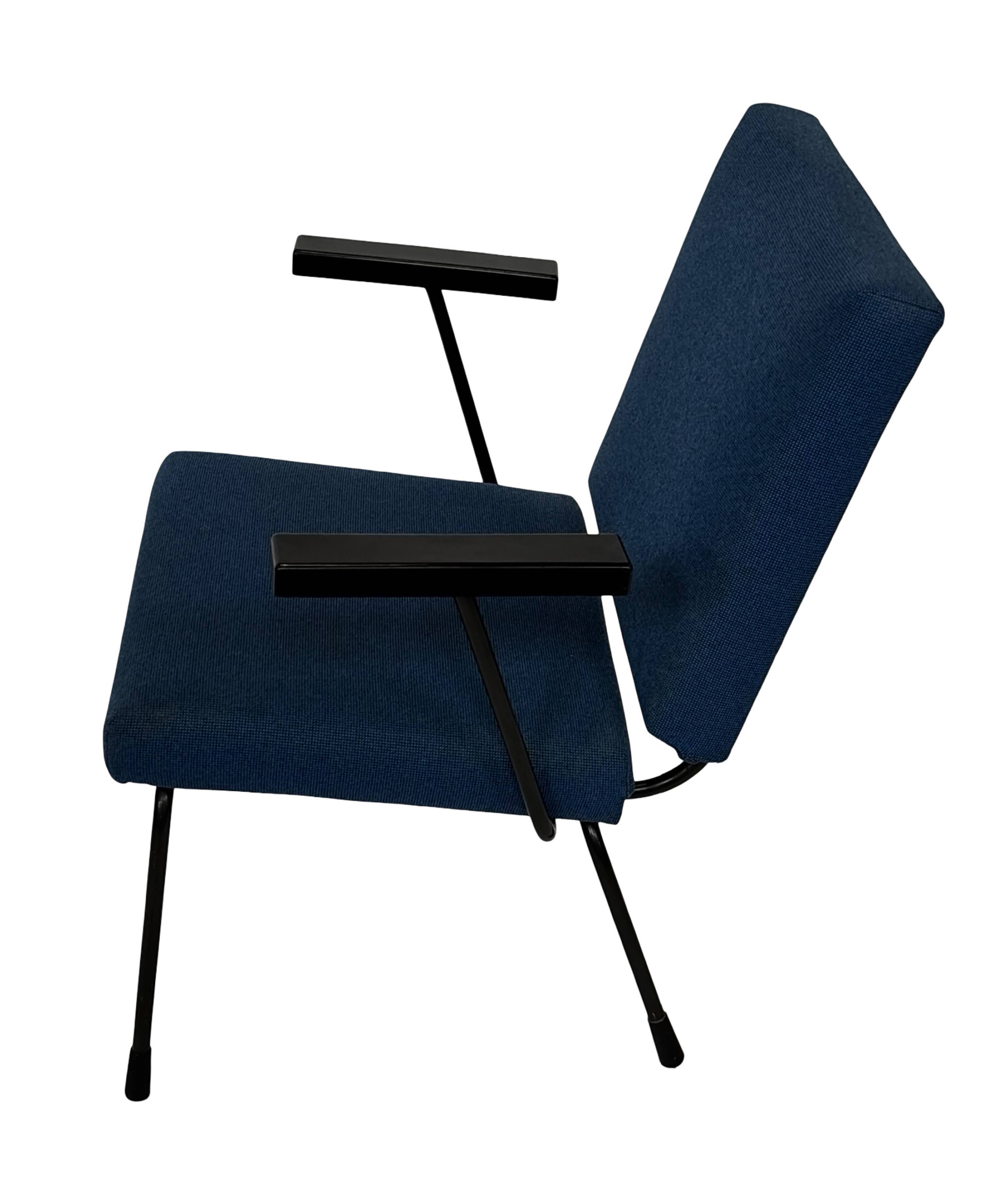 Ensemble vintage de deux fauteuils Gispen 1401 W Rietveld Design