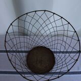 Metal wastepaper basket