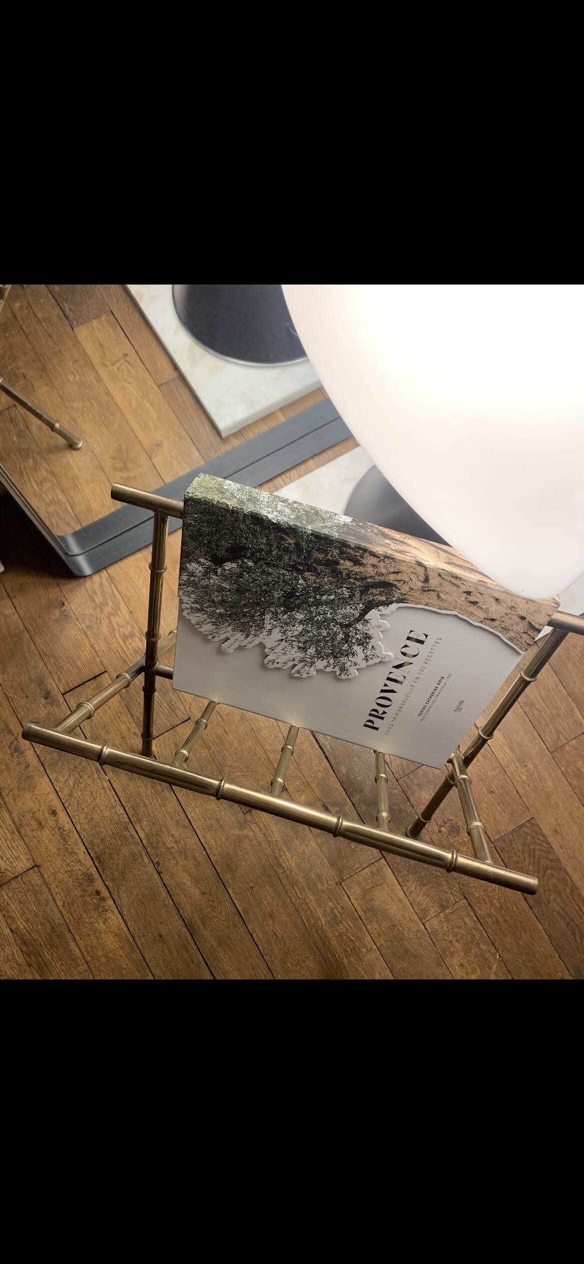 Magazine rack in the style of Jacques Adnet, bamboo model in brass.