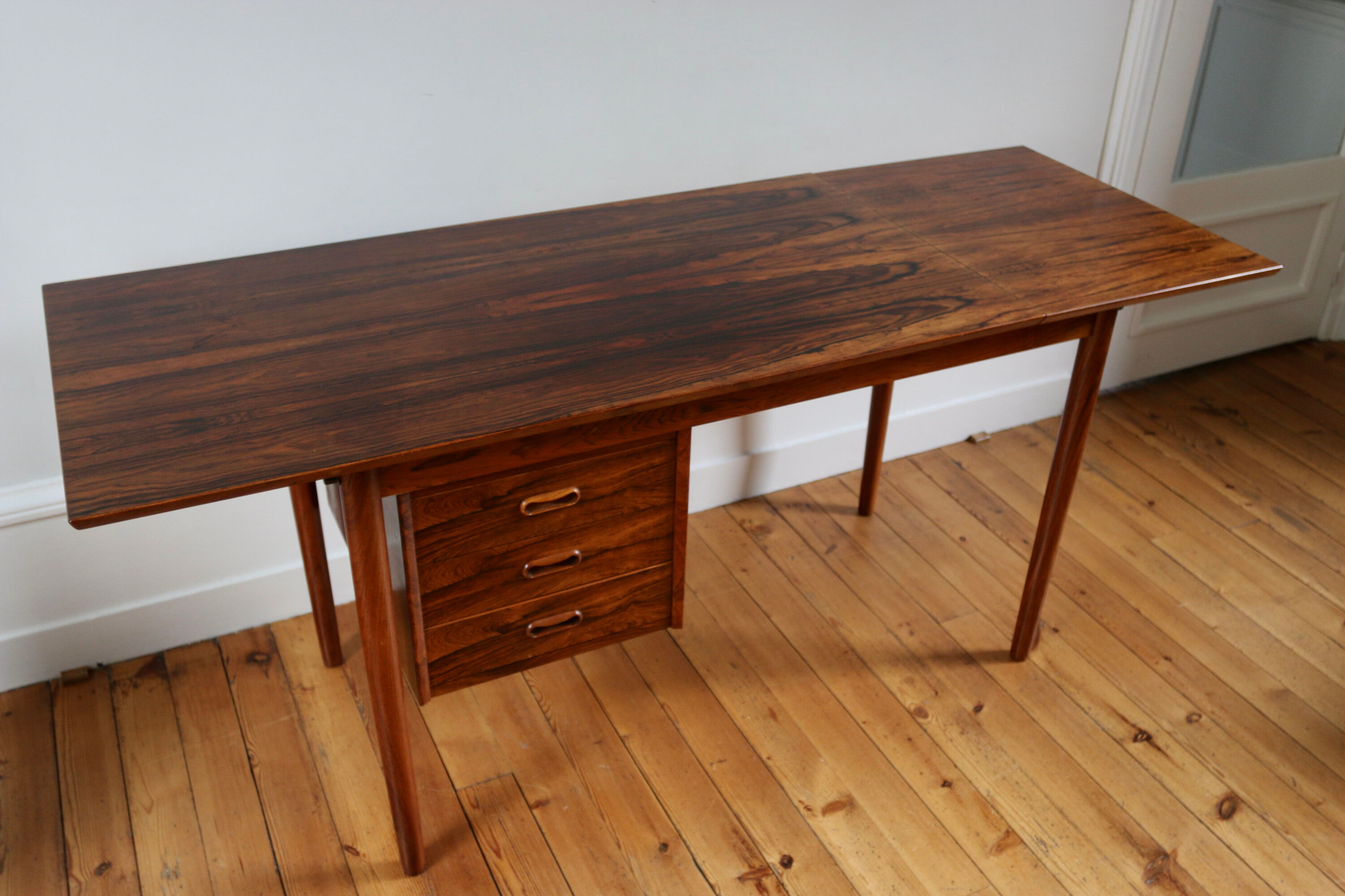 Bureau scandinave vintage palissandre de Rio Arne Vodder 1960