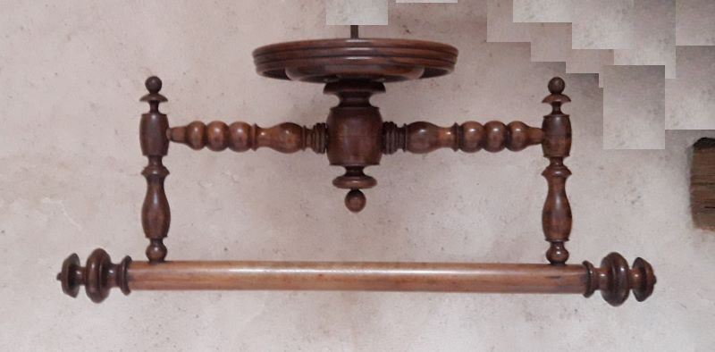 Walnut bed sky suspension late nineteenth °