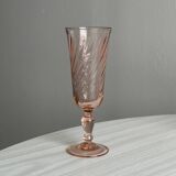 Set of 6 translucent pink twisted glasses