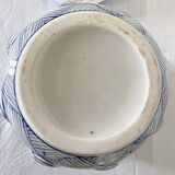 Chinese porcelain candy box