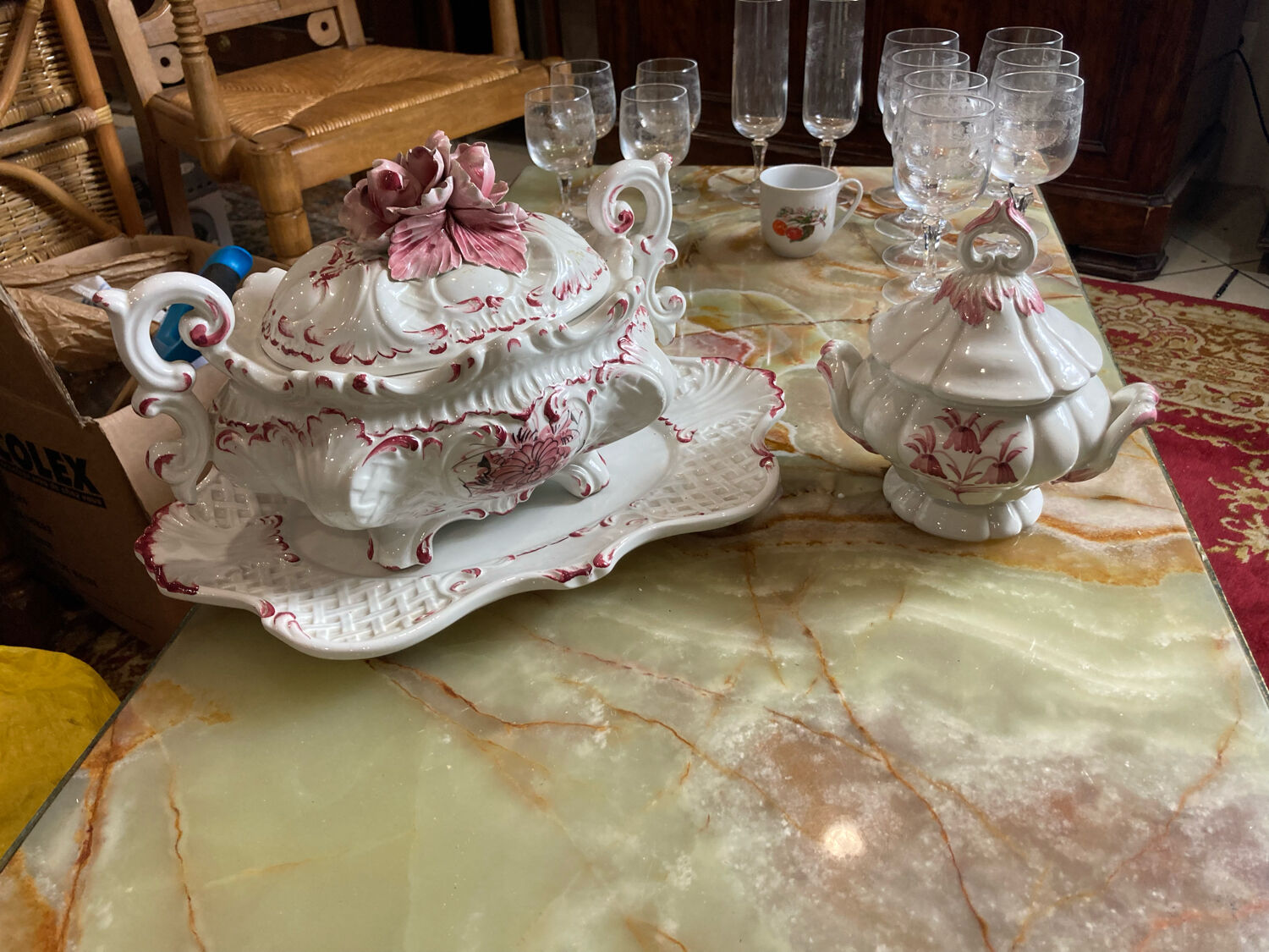 Porcelain and sugar slip tureen