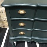 Chest of drawers crossbow