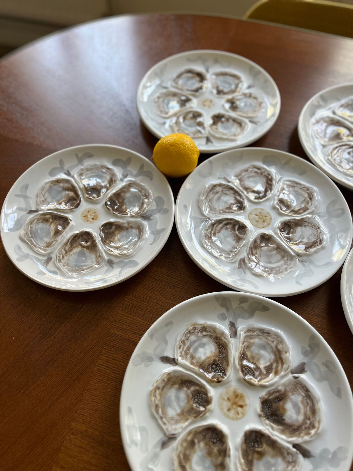 6 Saint Amand oyster plates