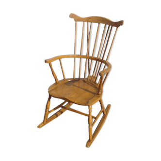 Vintage rocking-chair