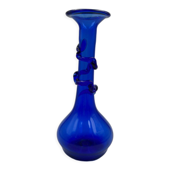 Vase en verre bleu