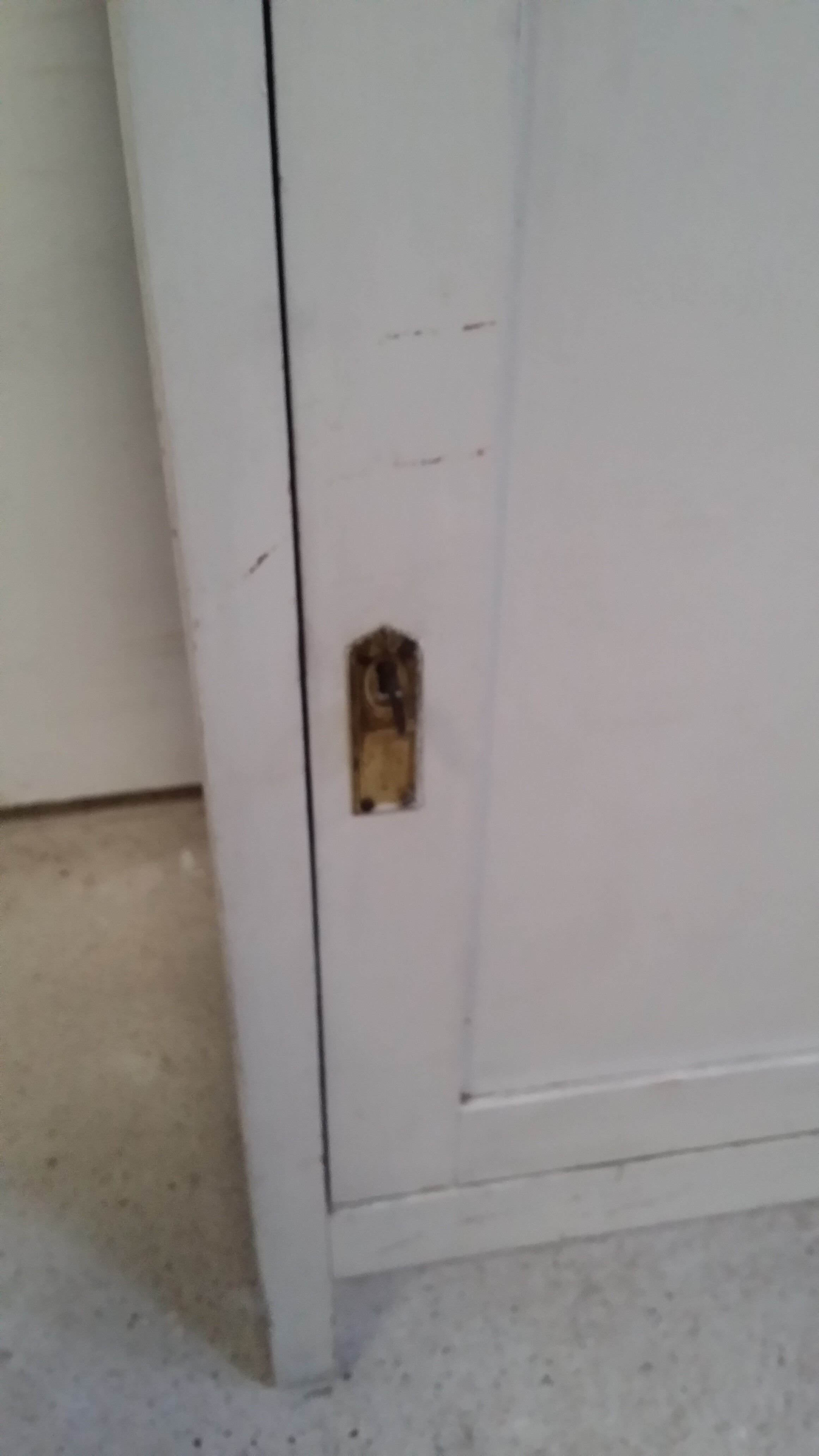 Chest of drawers 1 door , 4 drawers