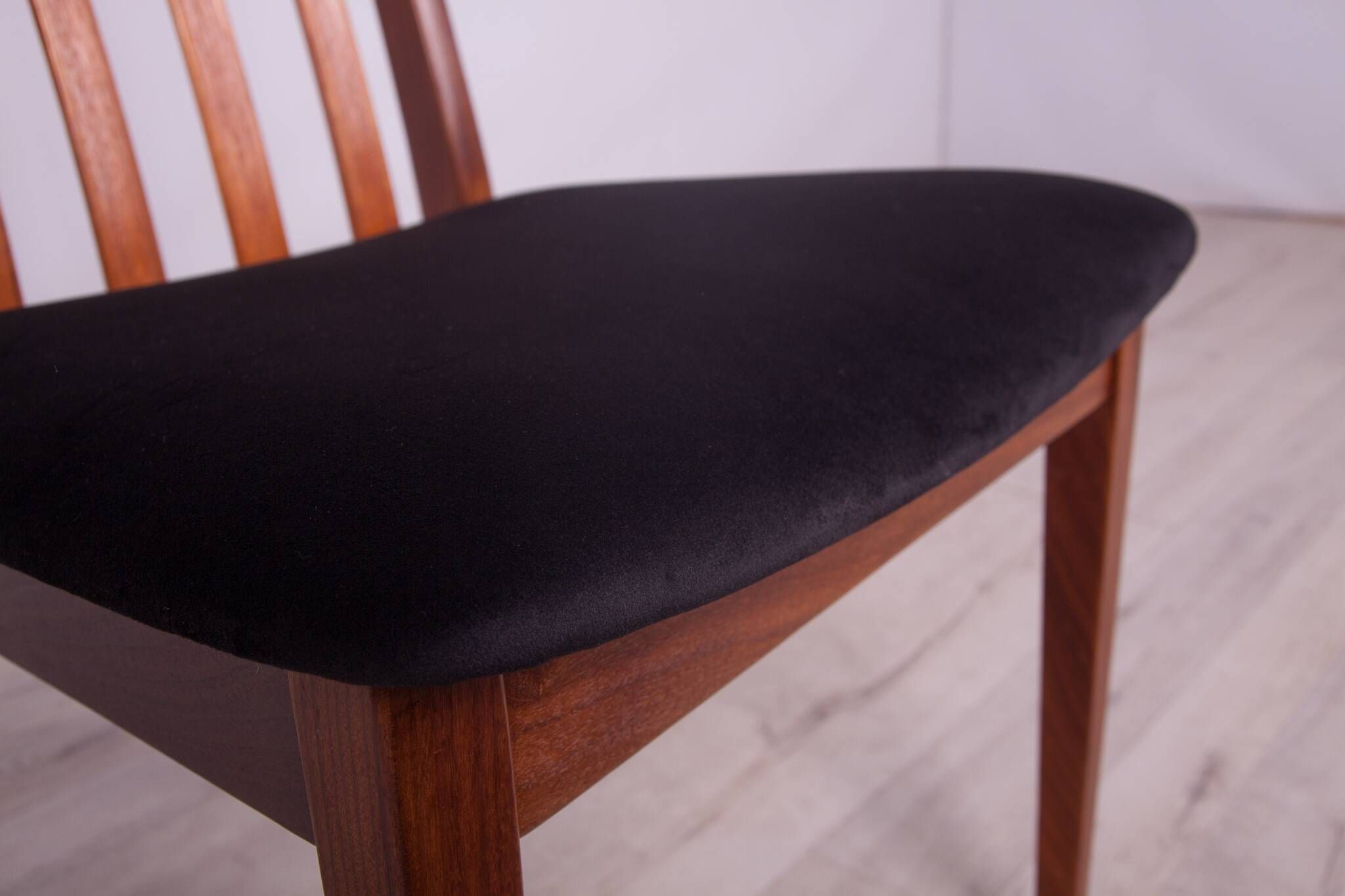 Mid-Century Teak Dining Chairs by Leslie Dandy for G-Plan, 1960s, Set of 4