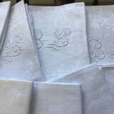 Ensemble de 12 serviettes blanches 19eme marquées « BL »