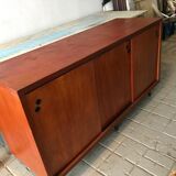 Sliding-door sideboard
