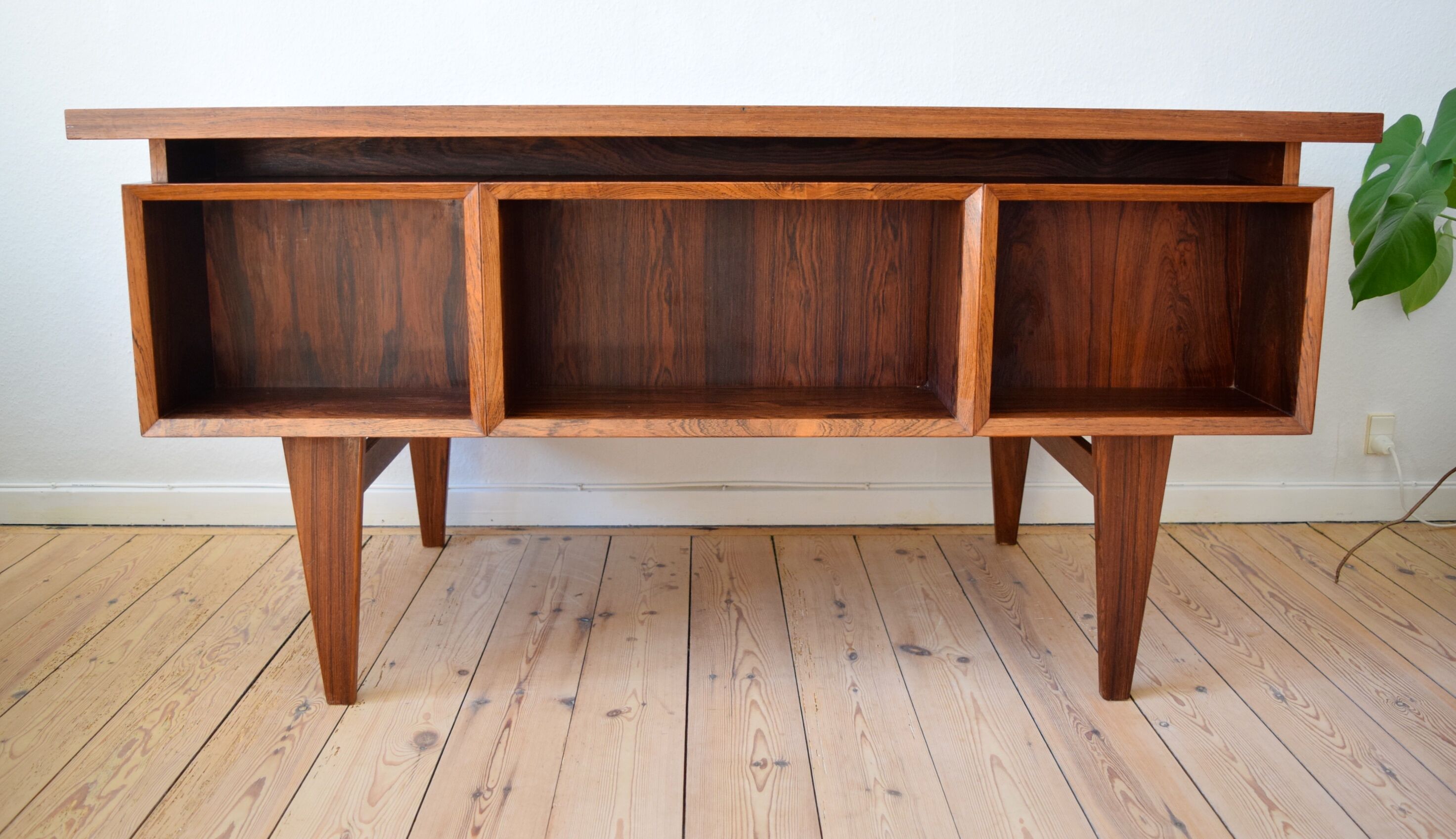 Mid-century danish floating rosewood desk, 1960