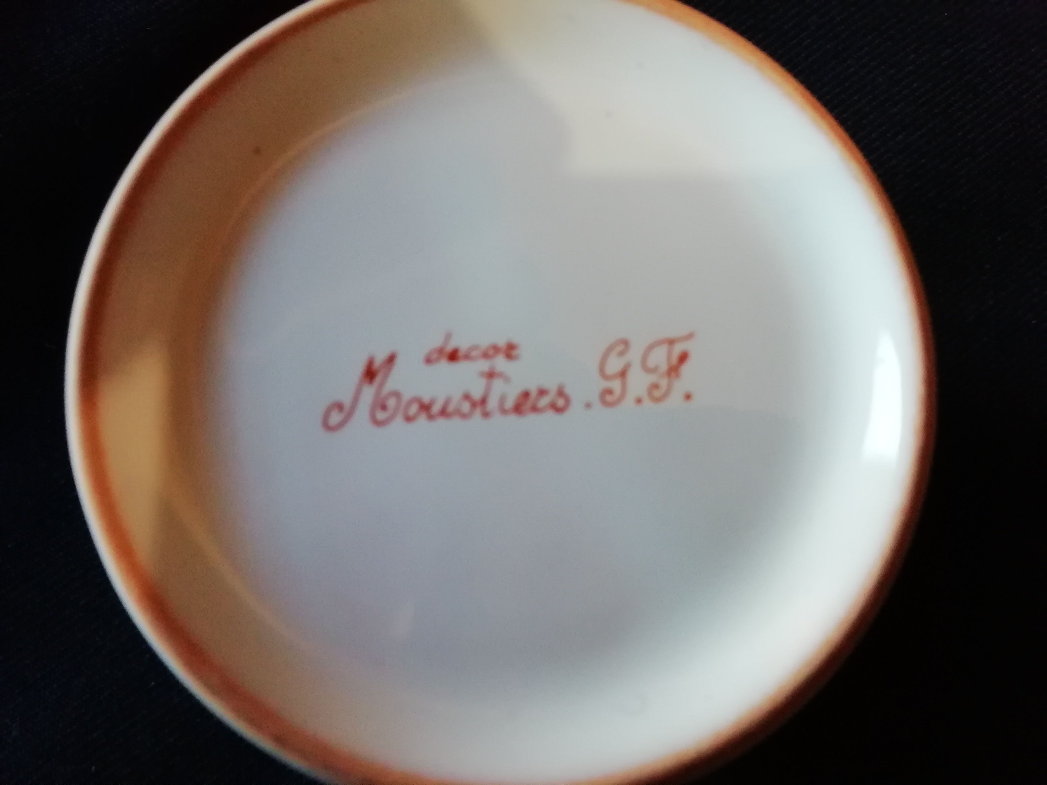 Former spice jar signed GF Moustier