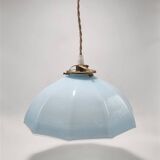 Suspension in opaline