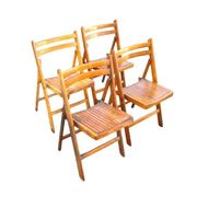 Un ensemble de 4 chaises pliantes en bois vintage, années 1970.