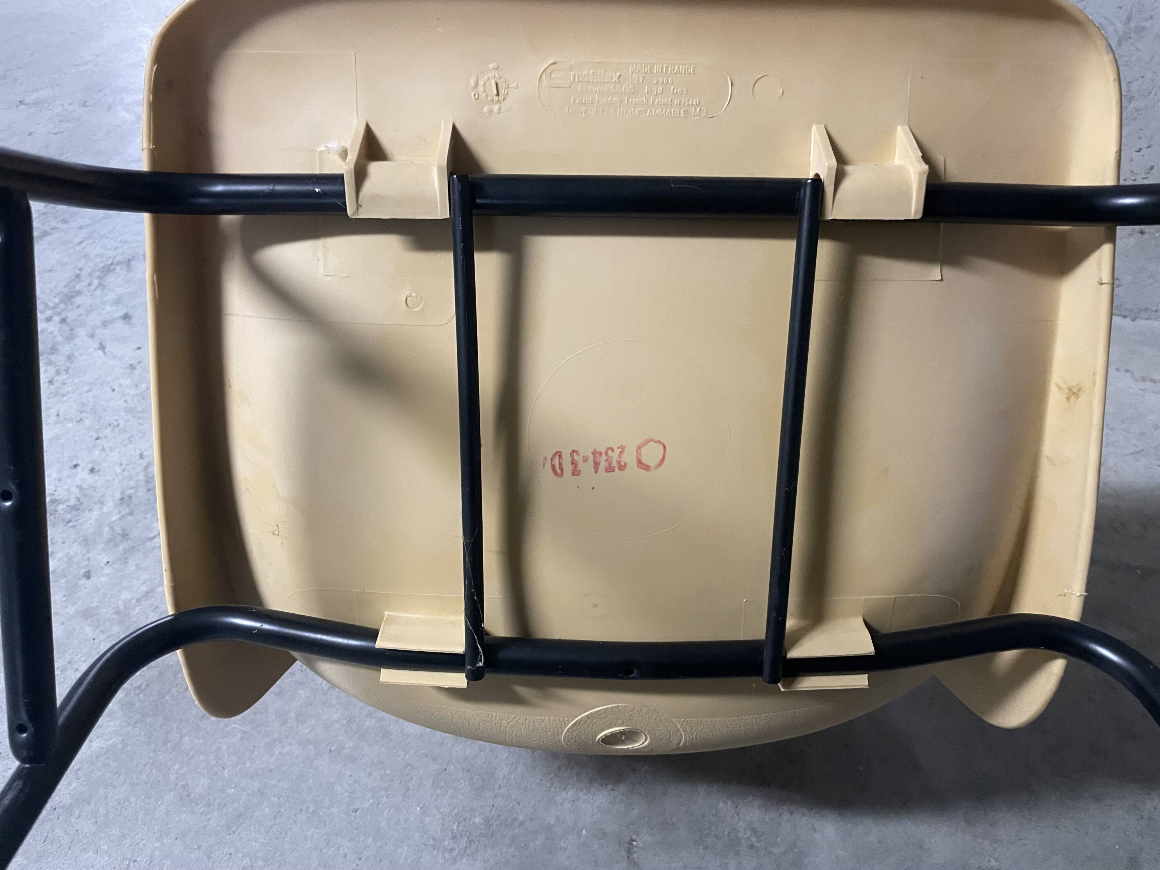 Grosfillex conference chair