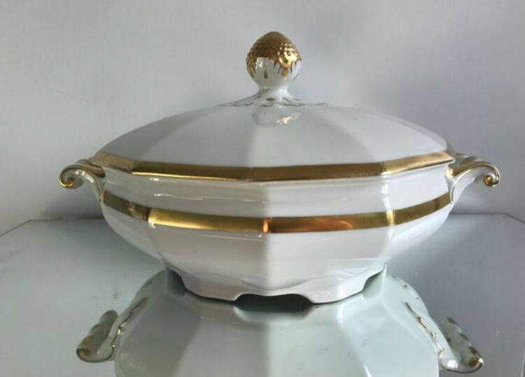 Soup tureen  "Schlaggenwald" Czechoslovakia