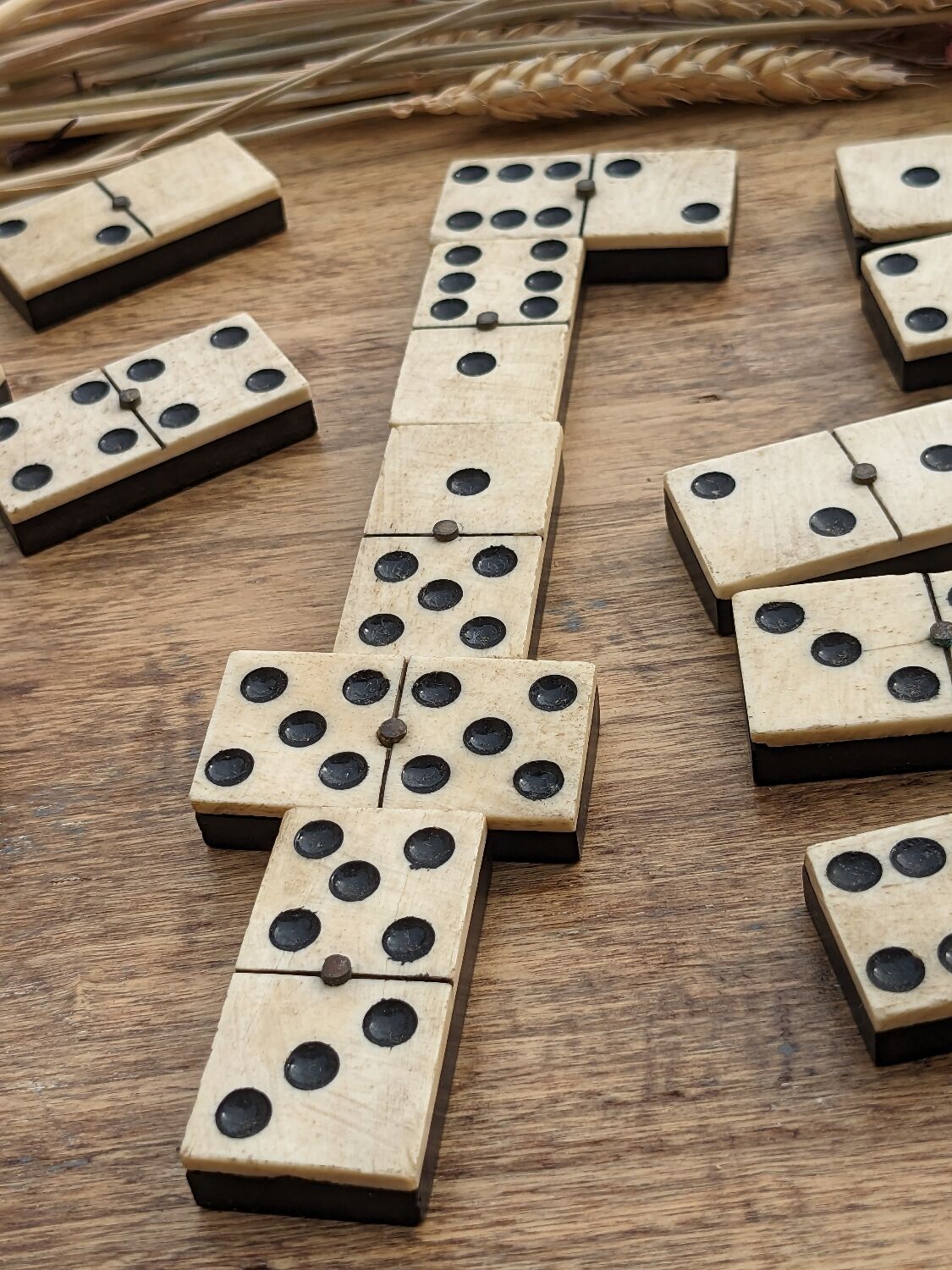 Game of dominoes early 20th century