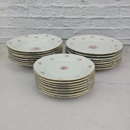 Set of 8 deep plates, 8 flat plates and 8 dessert plates + 1 dish Bavaria US Zone