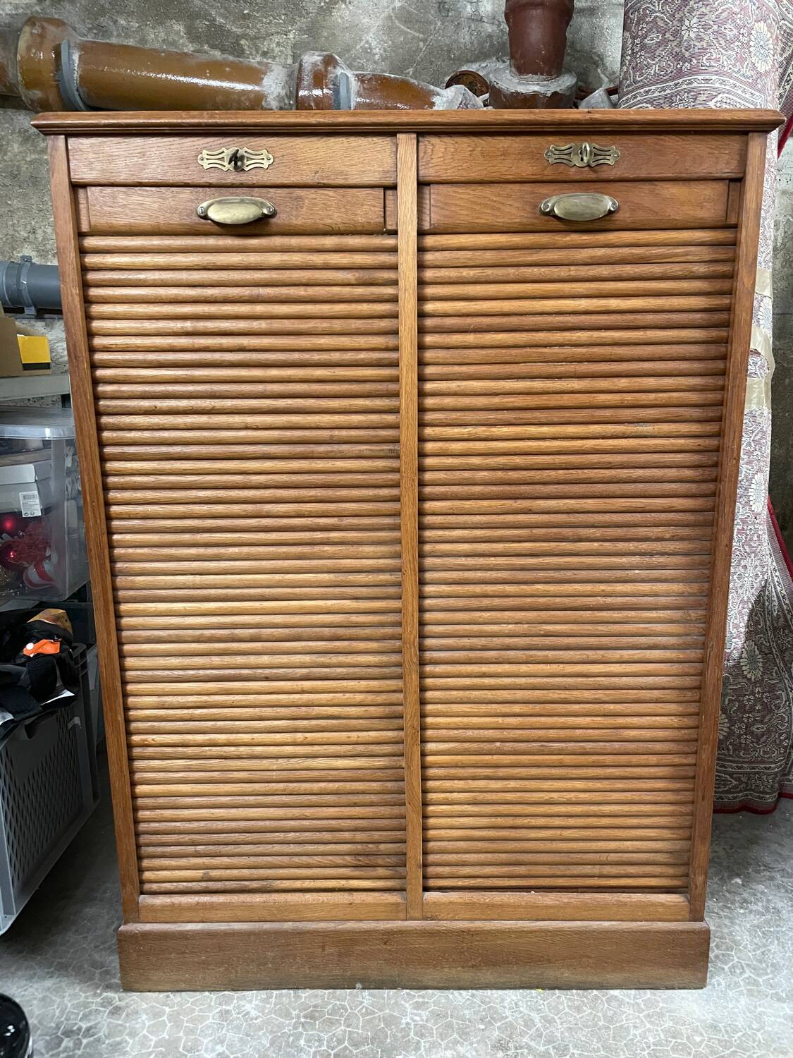 Sliding curtain file cabinet