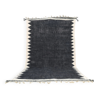 Traditional Berber rug 2.5x1.5 m