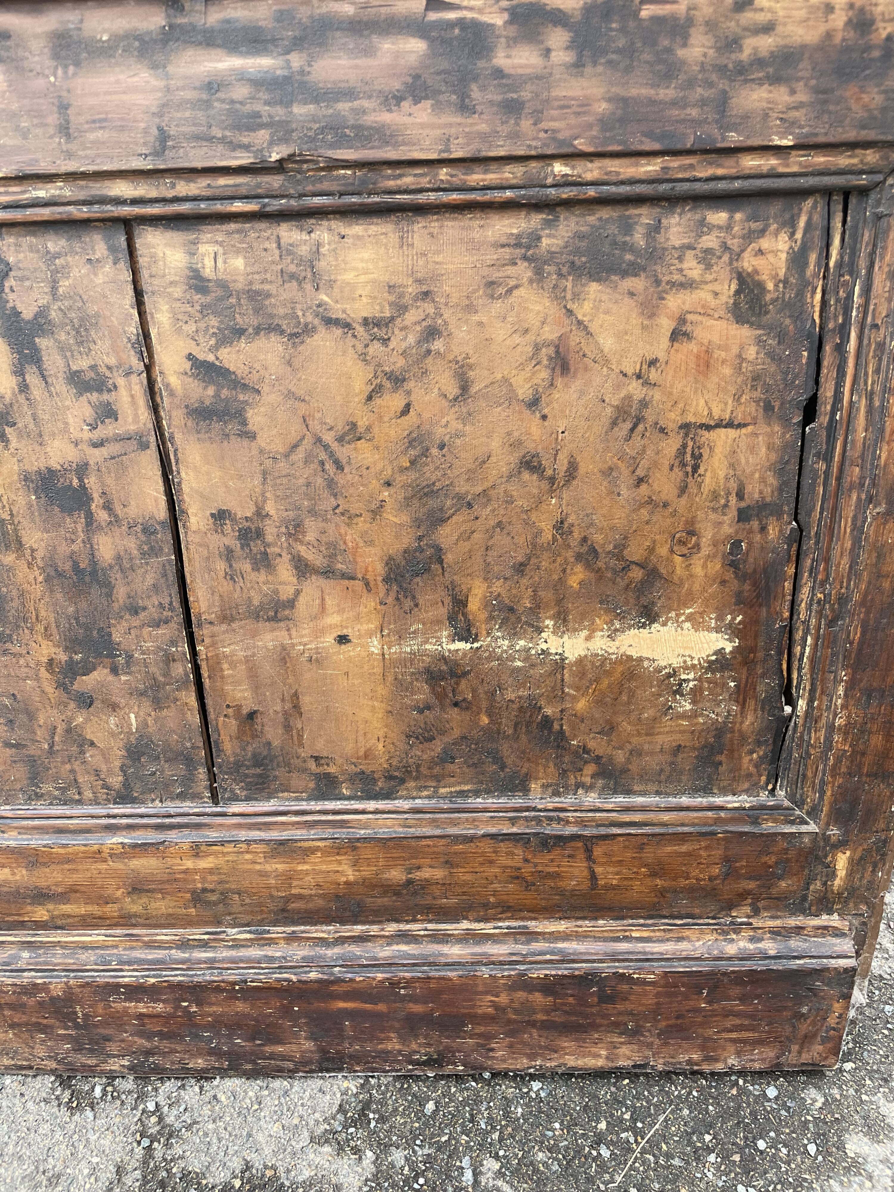 Tradesman's cabinet with drawers