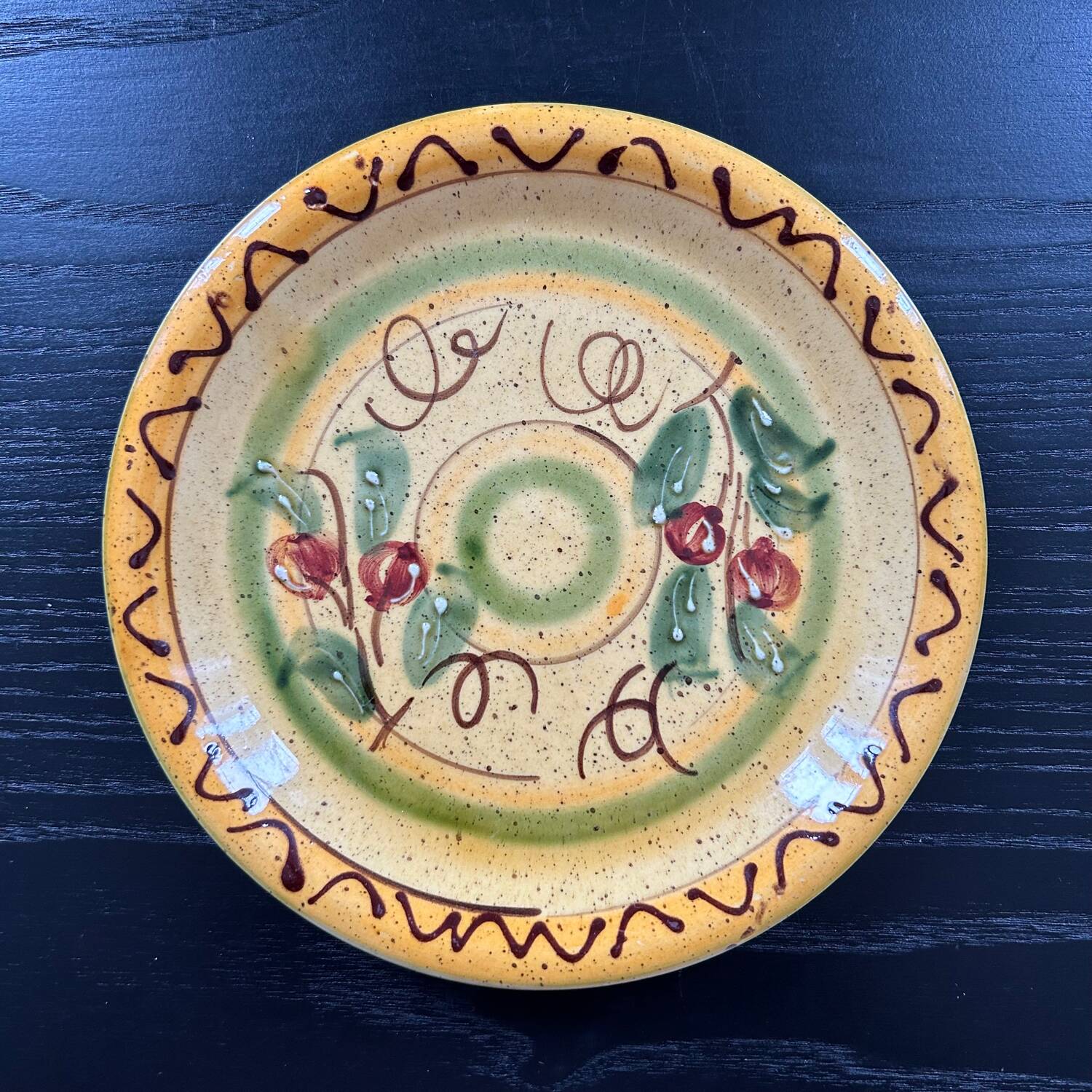 Small dish with Provençal decor