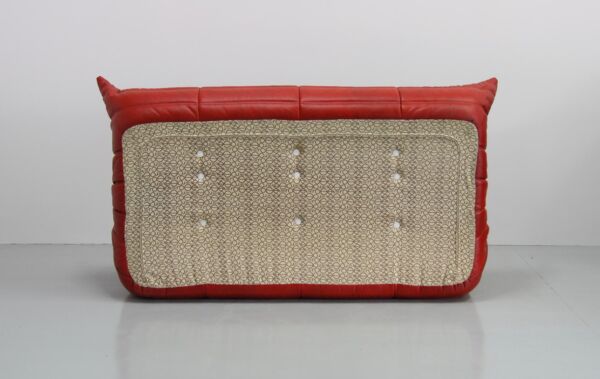 Canapé ''Togo'' modèle dessiné par Michel Ducaroy 1973