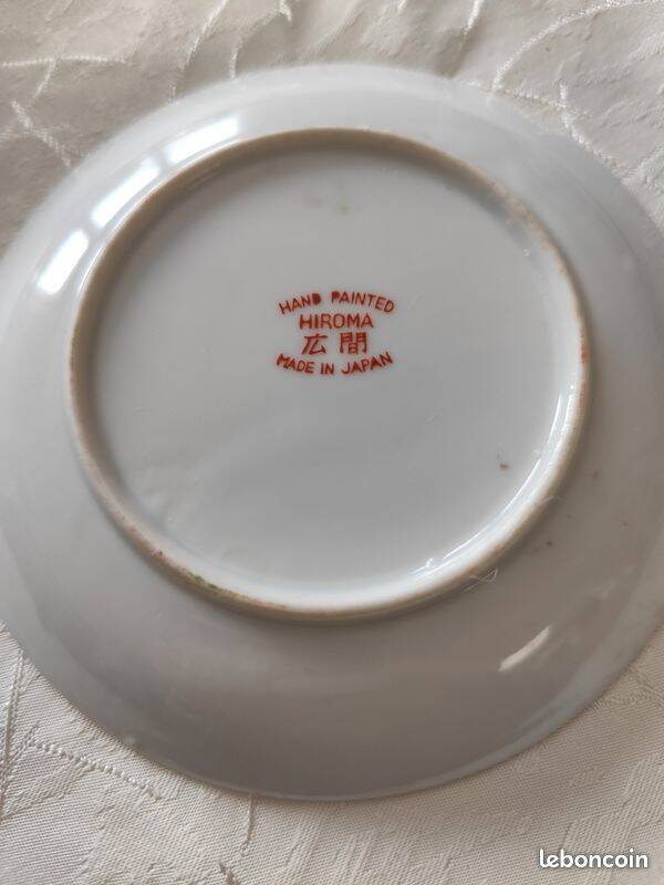 Cups and saucers Japan