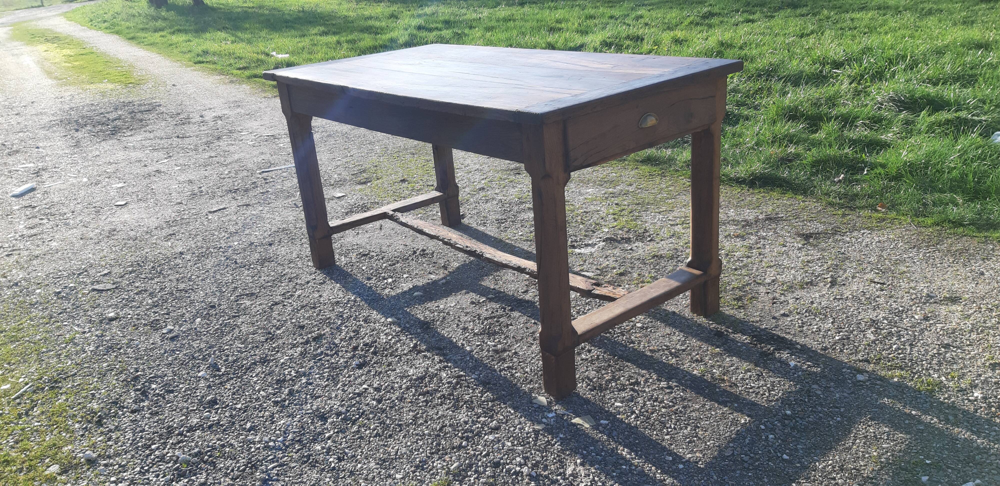 Country farm table xixth in chene, 2 drawers