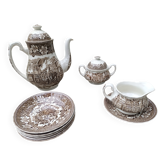 Ensemble porcelaine anglaise Royal Tudor collection Coaching taverns