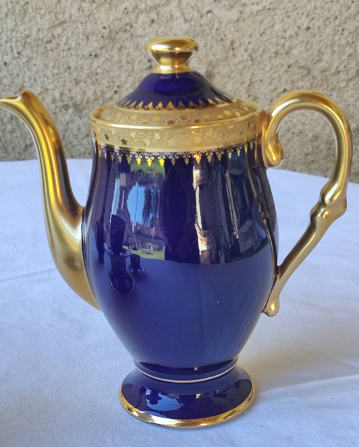 Blue and gold coffee service - Limoges porcelain