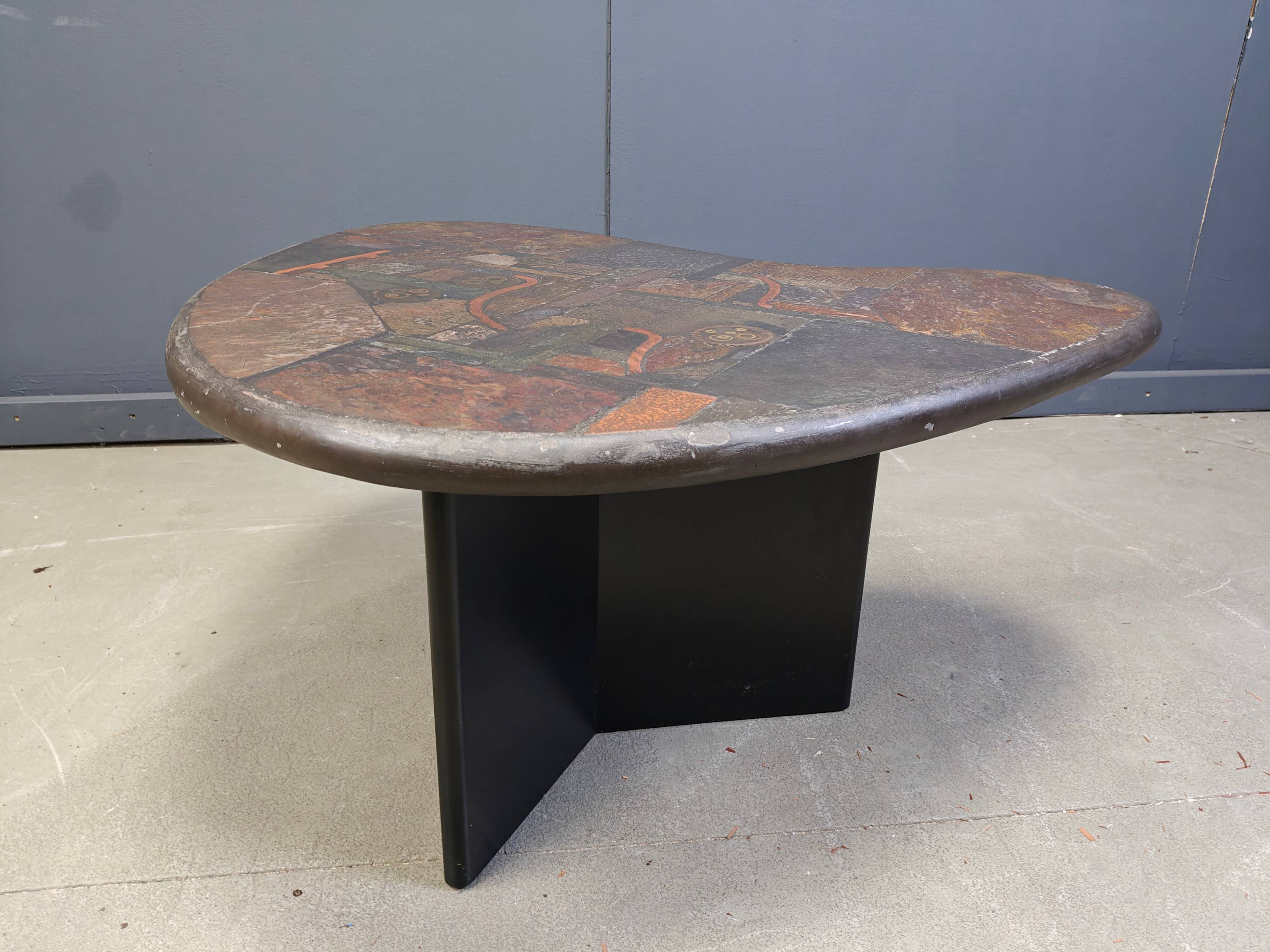 Table basse en forme de boomerang par C. Kneip, années 1990